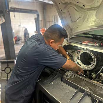 Engines & Transmissions in Madison, TN